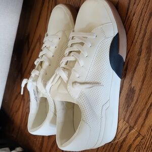 Dolce Vita Harryson sneakers 8.5